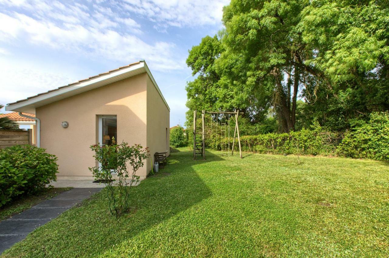 La Libellule Bredoise Bed & Breakfast La Brede ภายนอก รูปภาพ